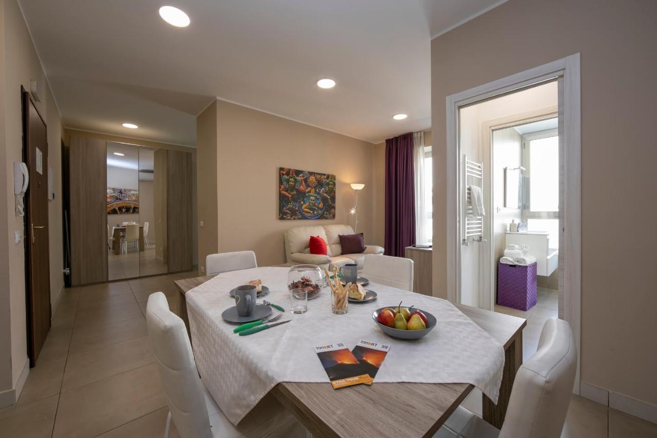 קטאניה Palazzo Dei Delfini Apartments - Happy Rentals מראה חיצוני תמונה