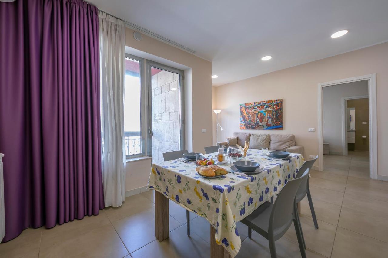 קטאניה Palazzo Dei Delfini Apartments - Happy Rentals מראה חיצוני תמונה